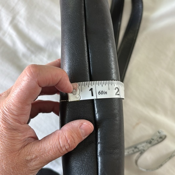 Coach Leather Buckle Shoulder Bag EUC Black - Picture 11 of 16